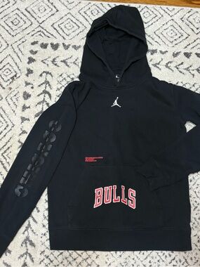 Jordan Chicago Bulls Statement Edition Hoodie Youth Large (14/16) Black NBA